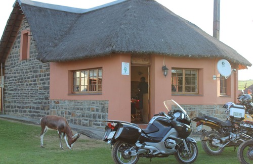 Umtshezi Cottage | Experience life on a real working farm