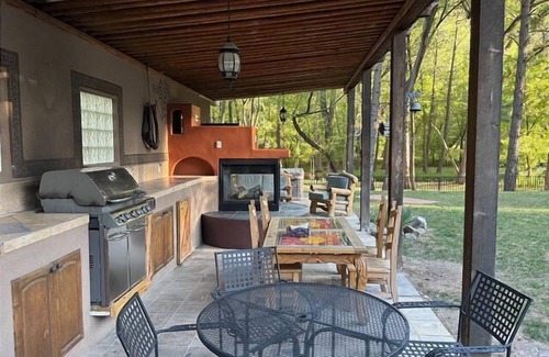 Ruidoso House | Experience Luxury and Entertainment at Riverside Retreat