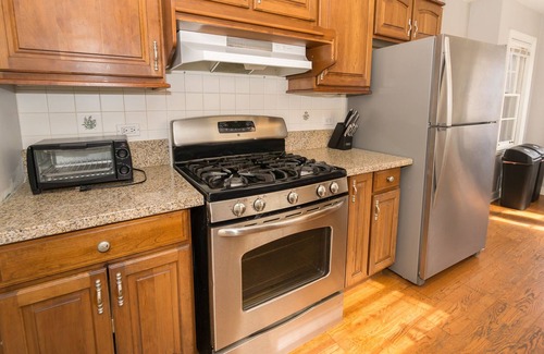 Addison House | Experience luxury near Downtown Chicago