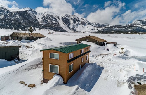 Mammoth Lakes Cabin | Experience Mammoth Lakes like no other; no shared walls, 360 views, quiet.