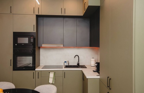 Old Town Apartment | Experience Modern Luxury: 1-Bedroom Aparthotel Steps from Cluj-Napoca's Heart.