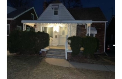 Detroit House | Experience Motor City like a true native