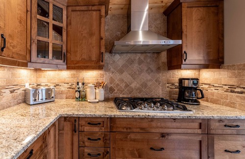 East Kootenay House | Experience mountain bliss at our cozy chalet, nestled at the base of the Kimberley Ski Hill