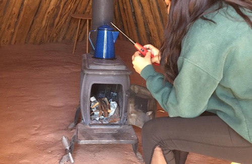 Cameron Bed & Breakfast | Experience our Traditional Navajo Hogan near Grand Canyon