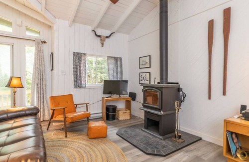 Kemptville Cabin | Experience Peace & Tranquility At Our Sovereign Cabin