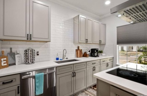 Highland Park House | Experience Serenity in a 4BR 3BA Downtown Home