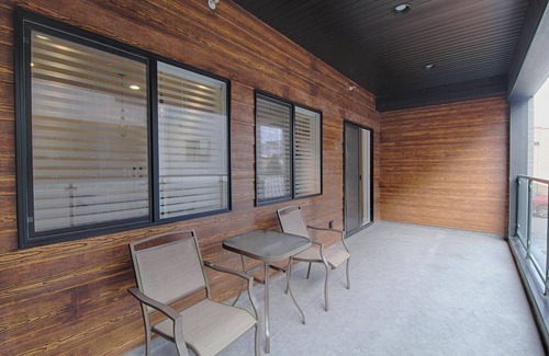 Draper Condo | Experience ski adventures nearby at our South Valley 3-bedroom Condo