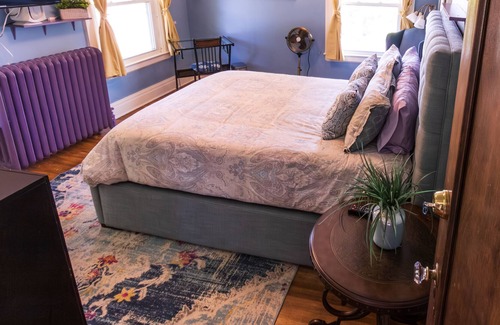 South Lima House | Experience the Finger Lakes in a 1915 Colonial Revival Home