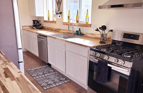 Tombstone House | Experience the spirit of the old west in comfort and style!
