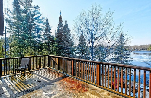 Kawartha Lakes Cottage | Experience the Ultimate Family Getaway at our cottage on Balsam Lake