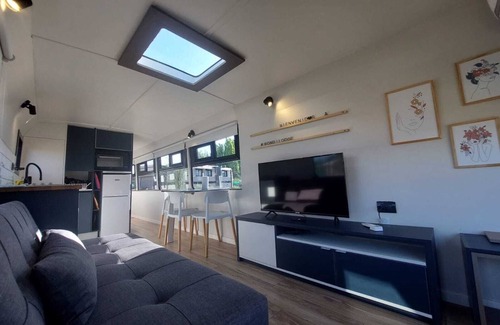 Vistalba Apartment | Experience Unique Bus Homes at Bondilodge - Your Perfect Getaway!