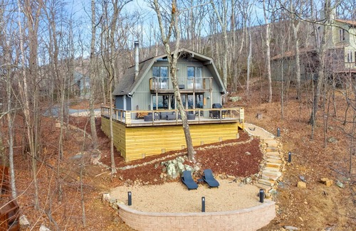 Nellysford House | Experience Wintergreen – Fully Renovated Mountain Retreat with Year Round Views