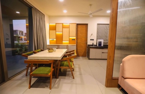 Sanand Villa | Expert Villla