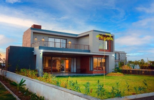 Sanand Villa | Expert Villla