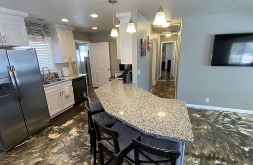 New Harmony House | Explore & Hike Southern Utah @ Zion's Roost!