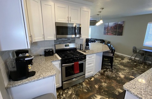 New Harmony House | Explore & Hike Southern Utah @ Zion's Roost!