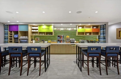 Alpine Center Hotel | Explore, Rest, Enjoy: FREE Breakfast and Parking, Onsite Pool, Pets Allowed