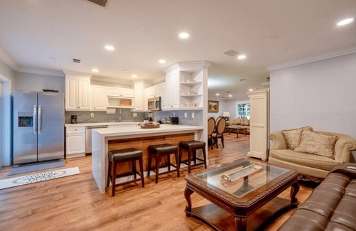 Princeton House | Explore South Florida from this comfy family-friendly home!