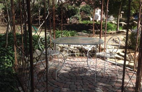 Atascadero Cottage | Explore the Central Coast from Portola Inn Guest House