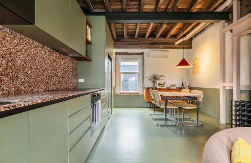 North Melbourne House | Explore the Locale in a Sustainable Renovated Pub