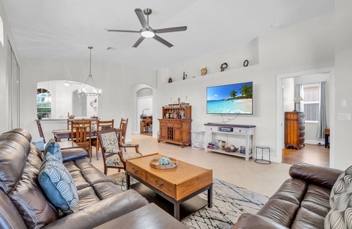 Tuscany Cove House | Explore the Pinnacle of Luxury at 15261 Cortona Way: Your Perfect Home Awaits