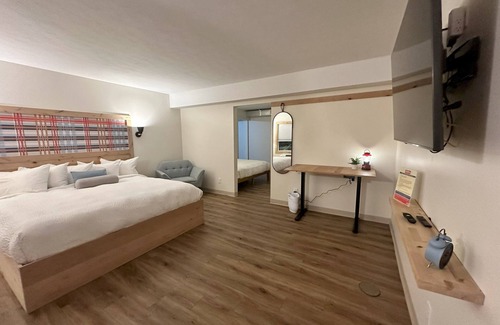 Sandusky Hotel | Explorer Rest & Recreation
