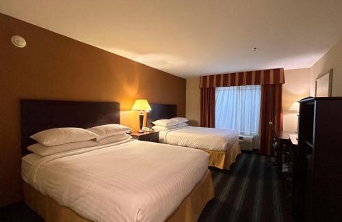 New Llano Hotel | Express Inn Leesville Ft Johnson, SureStay Collection by Best Western