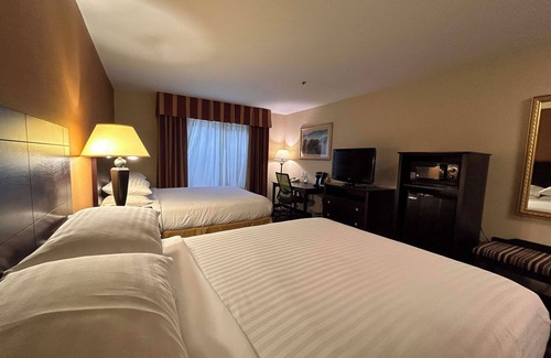 New Llano Hotel | Express Inn Leesville Ft Johnson, SureStay Collection by BW