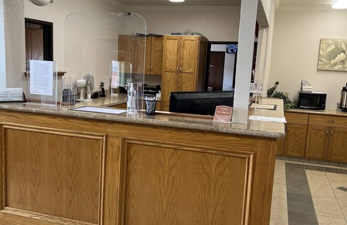 Decatur Hotel | Express Inn & Suites