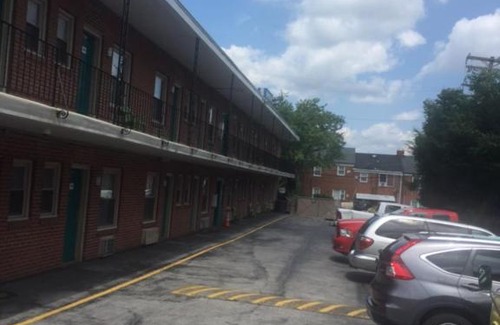 Towson Hotel | Express Inn