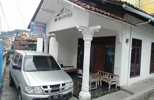 Bandar Lampung Hotel | EXPRESS O 91436 Mess Sadam
