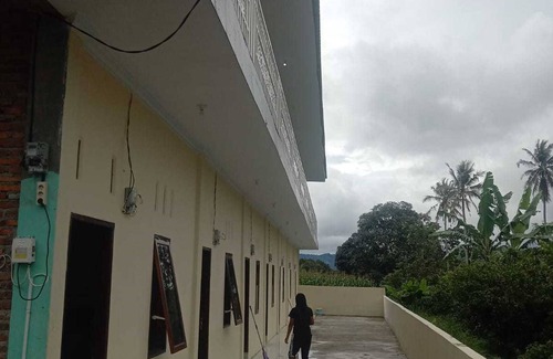 Tiga Binanga Hotel | EXPRESS O 91938 Grace Kost & Hostel