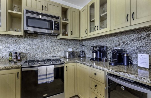 El Tezal Apartment | Exquisite 2 BR + Grill & Ocean Views @ Tezal !