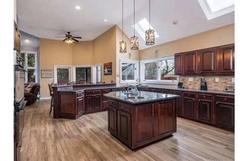 Westbrook Center House | Exquisite Beach Villa In Ground pool and Spacious Bermuda room! 2 living Rooms!