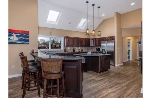 Westbrook Center House | Exquisite Beach Villa In Ground pool and Spacious Bermuda room! 2 living Rooms!