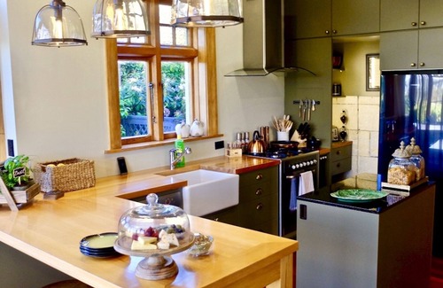 Oamaru House | Exquisite Luxury Property with Stunning Views