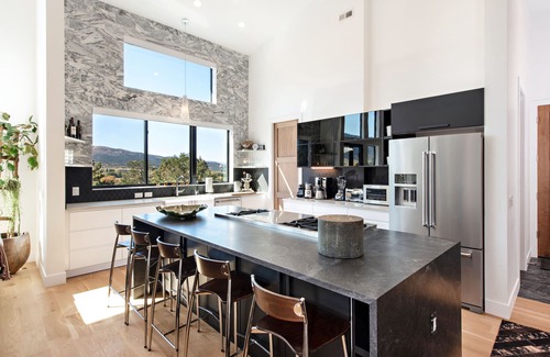 Carbondale House | Exquisite Modern Home With Koi Pond, Hot Tub, Near Basalt & 25 Min to Aspen!