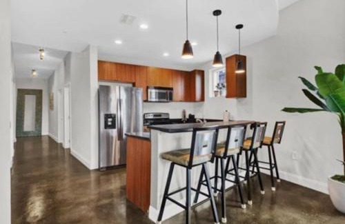 South Eola Apartment | Exquisite New Large 3BD2BTH