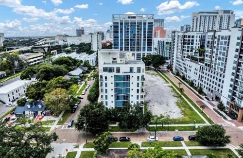 South Eola Apartment | Exquisite New Large 3BD2BTH