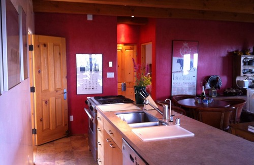 Tesuque House | Exquisite Panoramic Views From This Elegant, Modern Ridge-top Adobe Casita