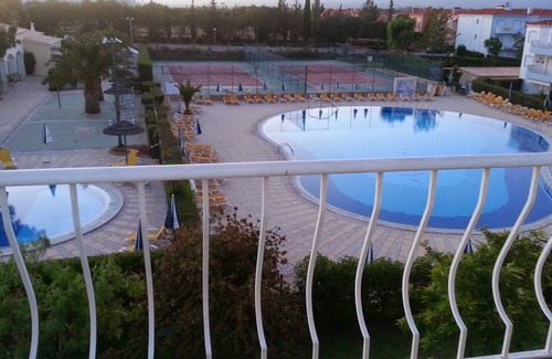 Portimao Apartment | Exquisite Poolside Apt at the fabulous Oasis Parque. Unlimited WiFi IPTV etc