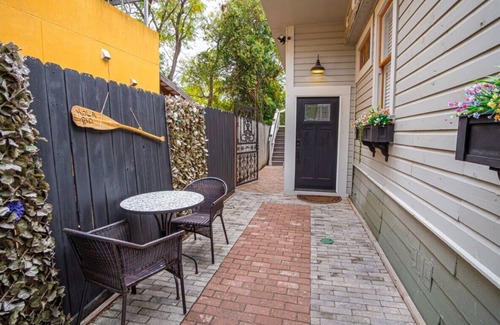 King William House | Exquisite Studio Guesthouse Near Downtown's Core!