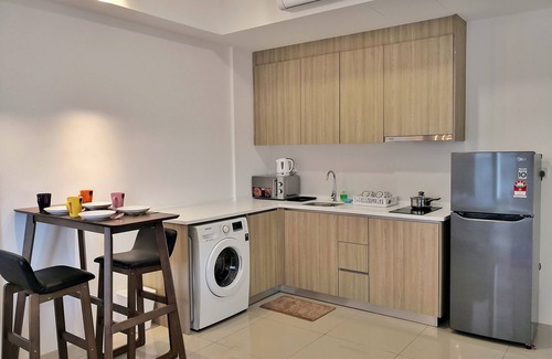 Downtown George Town Apartment | Exquisite Studio Suite @ Tropicana 218