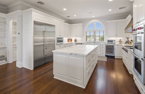 Westport Villa | Exquisite Waterfront Villa
