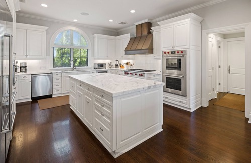 Westport Villa | Exquisite Waterfront Villa