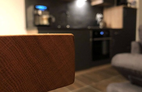 Gohlis-Mitte Apartment | ♛ EXQUVISIT ♛| Complete suite | Fully automatic coffee machine