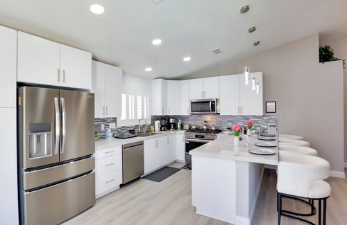 Green Valley North House | Extended Getaway w/Pool: 11 Mi to The Strip!