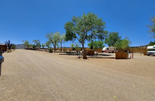 Escalante House | Extended RV Site (up to 45'), Pull Through, Full Hookup (30/50 amp)