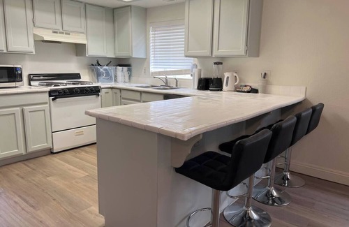 Las Vegas House | Extended Stay 3 or 4 Beds Cozy Smart Home Living