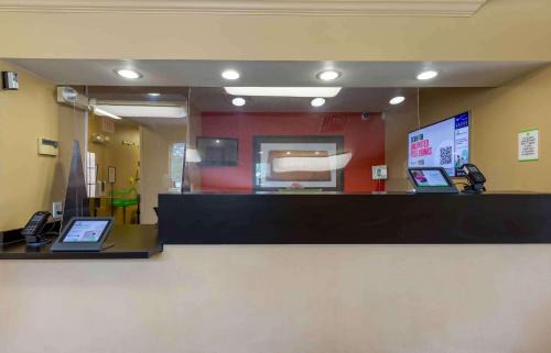 Linthicum Heights Hotel | Extended Stay America Select Suites - Baltimore - BWI Airport - International Dr